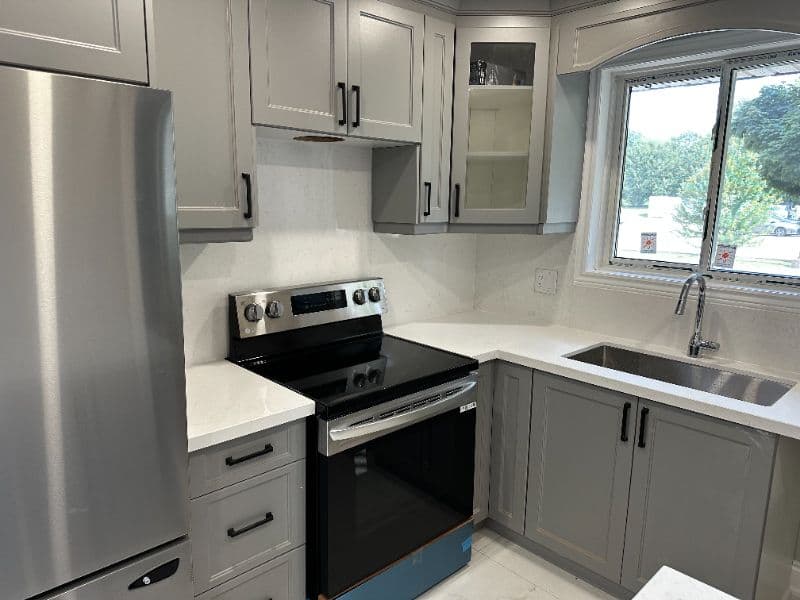 UW/WL High Achieving Students: 1 Vacant Room Available!