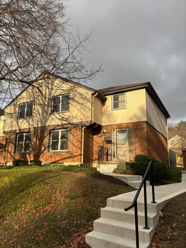 THE IDEAL STUDENT LUXURY RESIDENCE!