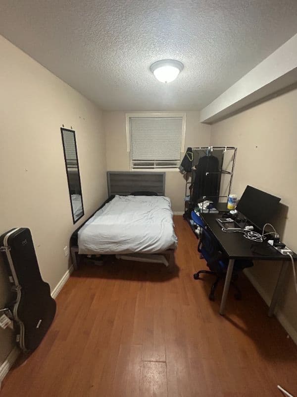 1 Bedroom with Private Bathroom