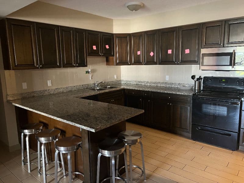 SPRING 2026 SUBLET - Bedroom with ensuite bathroom (coed)