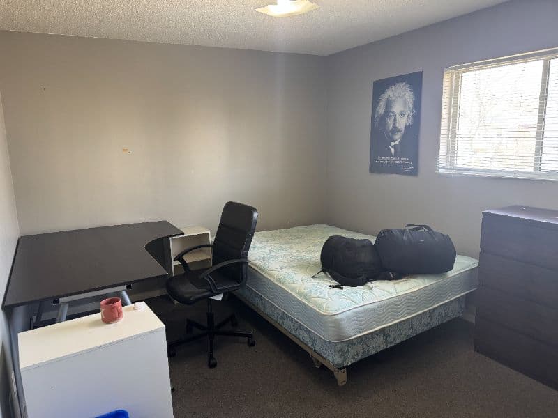 Spacious 1 bedroom sublet on Lester St