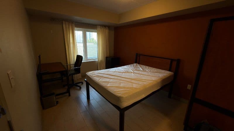 Summer/Spring(May - August) Single Ensuite