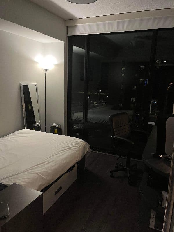 Sping 2026 (May-August) Icon 330 1 Bedroom Sublet Available 