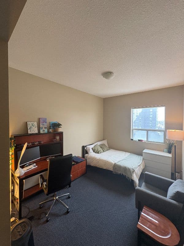 Subleasing 1 Bedroom 1 Bath Suite | $600 a month