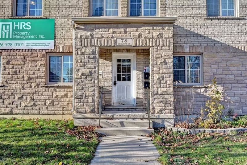 5 Beds 2 Baths Apartment
