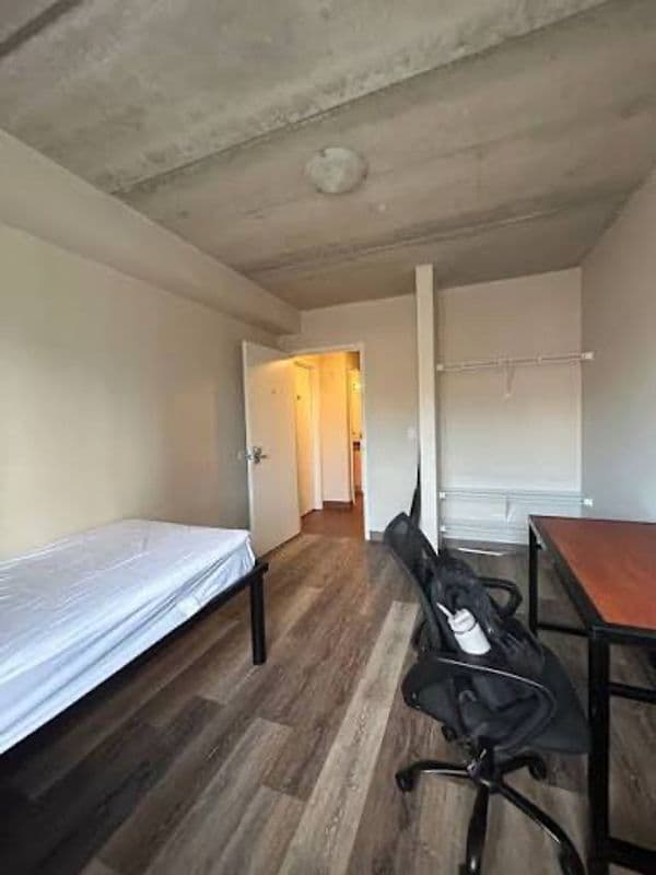 One Bed, Bathroom, Kitchen, and Living Room