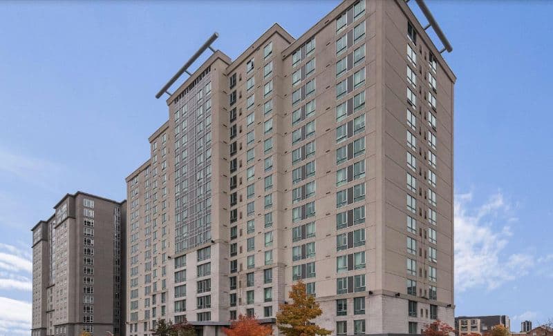Modern Furnished 3 Bed / 3 Bath Apartment (Lease Takeover)