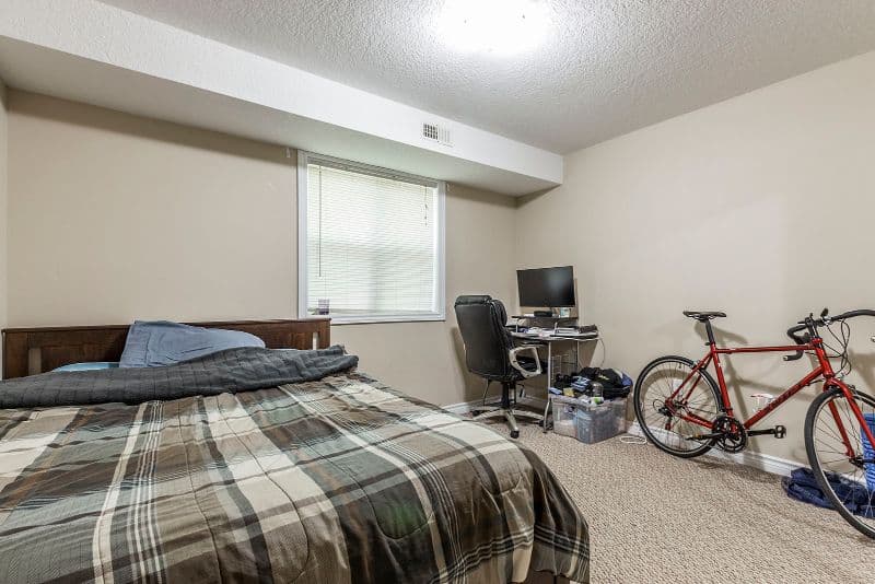 1 Bedroom Male Only Summer/Fall Full Lease Takeover $875 