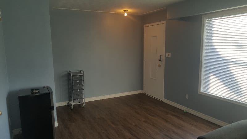 Affordable Room at 251 Glenridge Dr – Perfect for students