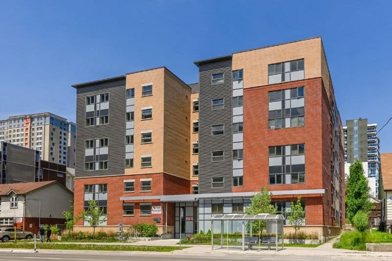 Spacious Furnished Unit with Ensuite Bathrooms