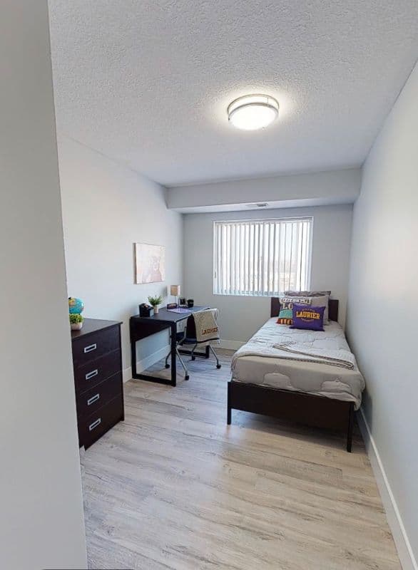 1 bed at 345 King st N