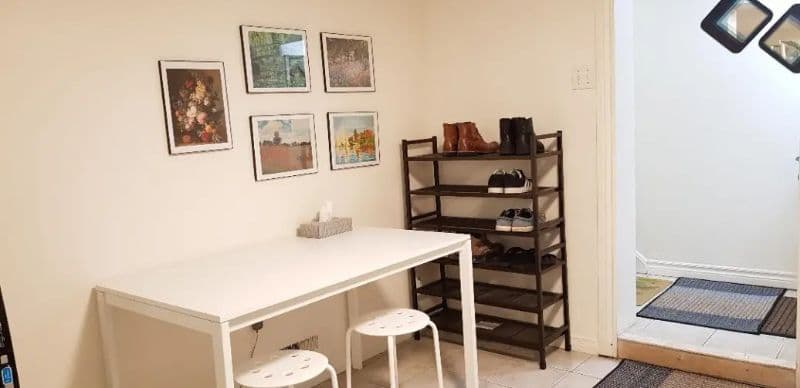 🏡Sublets Available Near UW & Laurier